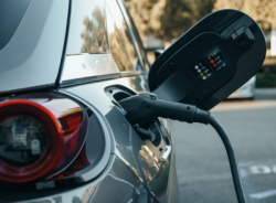 Les bornes de recharge électrique en copropriété : mode d’emploi.